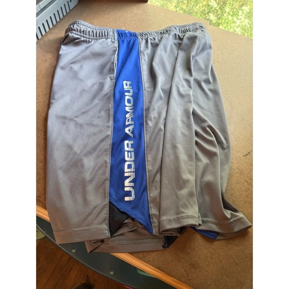 Under Armour Gray Blue‎ Athletic Shorts Youth XL Loose HeatGear Basketball Gym